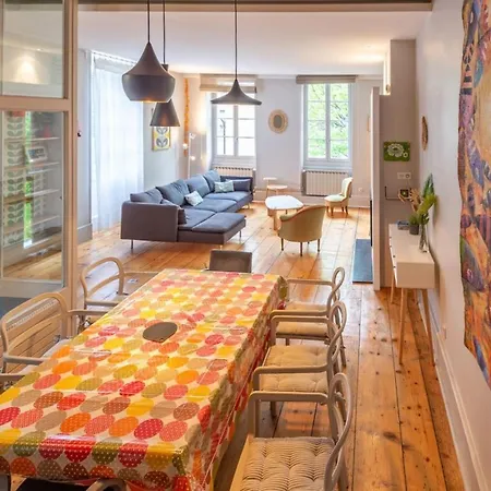 Faubourg Furnished House Holiday home